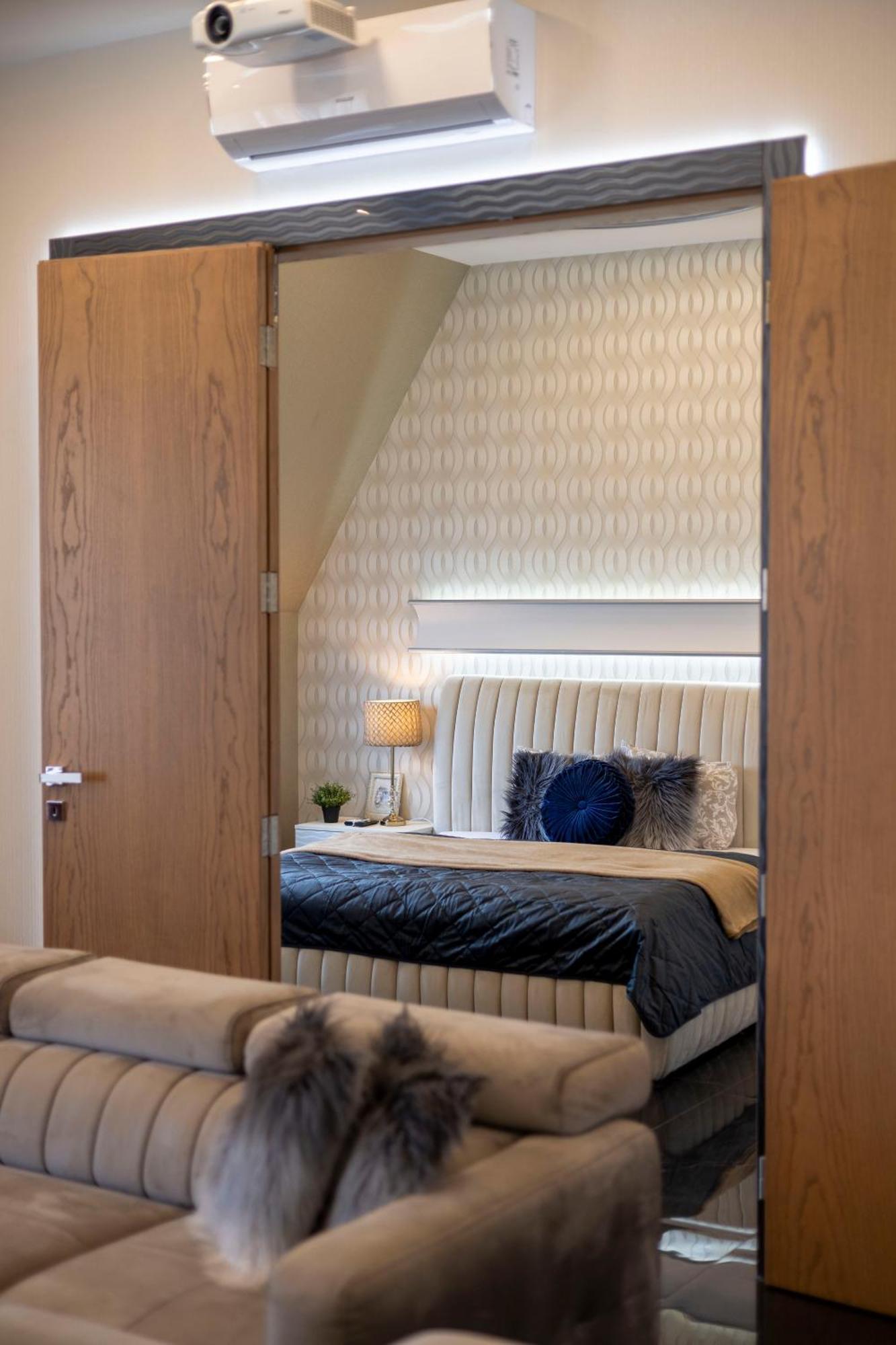 Luxury Royal Central Apartment By Prestige Homes Budapest Exterior photo